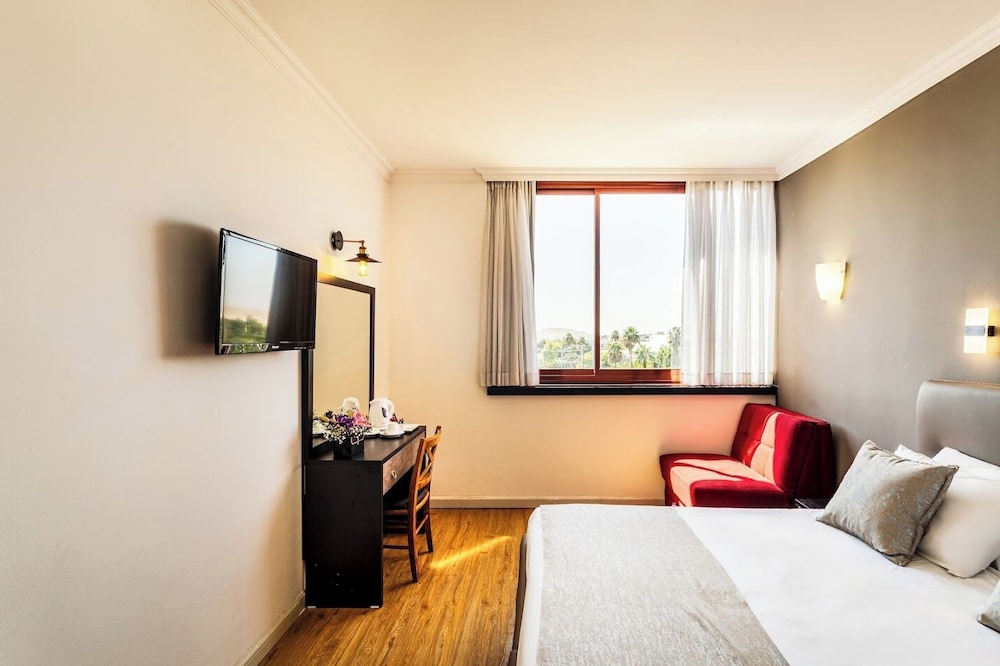 Comfort Room photo 2