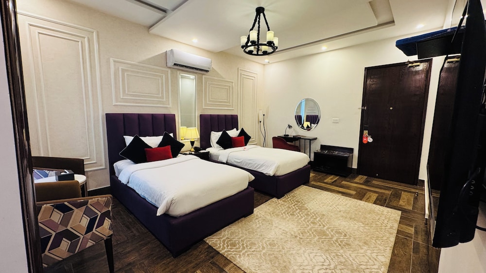 Deluxe Double or Twin Room, City View