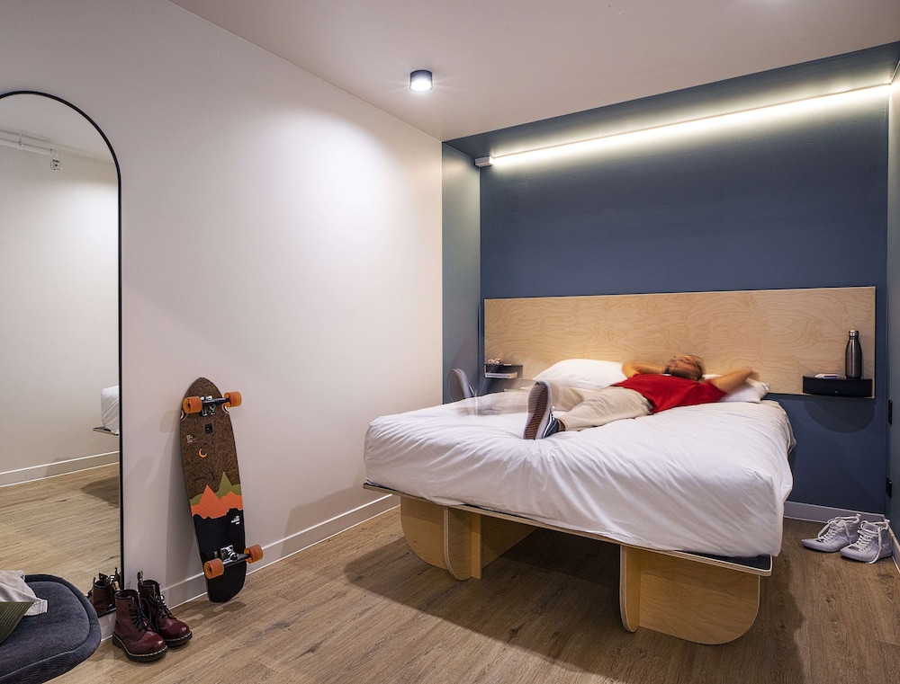 Double Room (Shared Facilities)