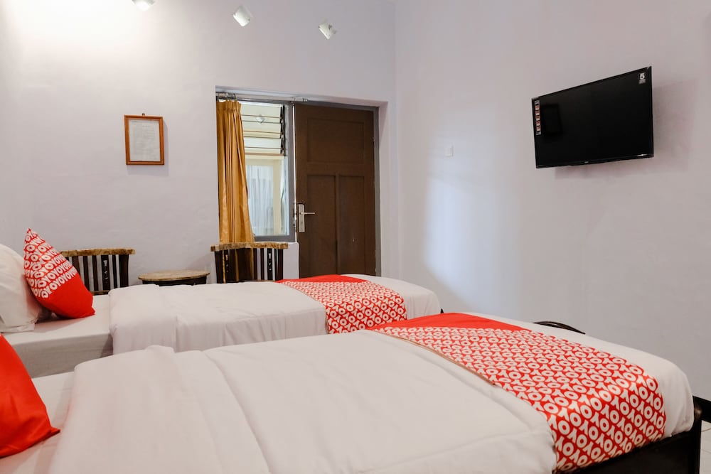 Standard Twin Room photo 2