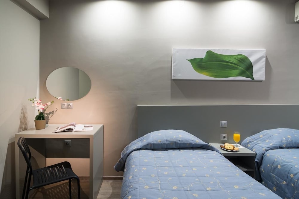 Superior Double or Twin Room - Photo 3