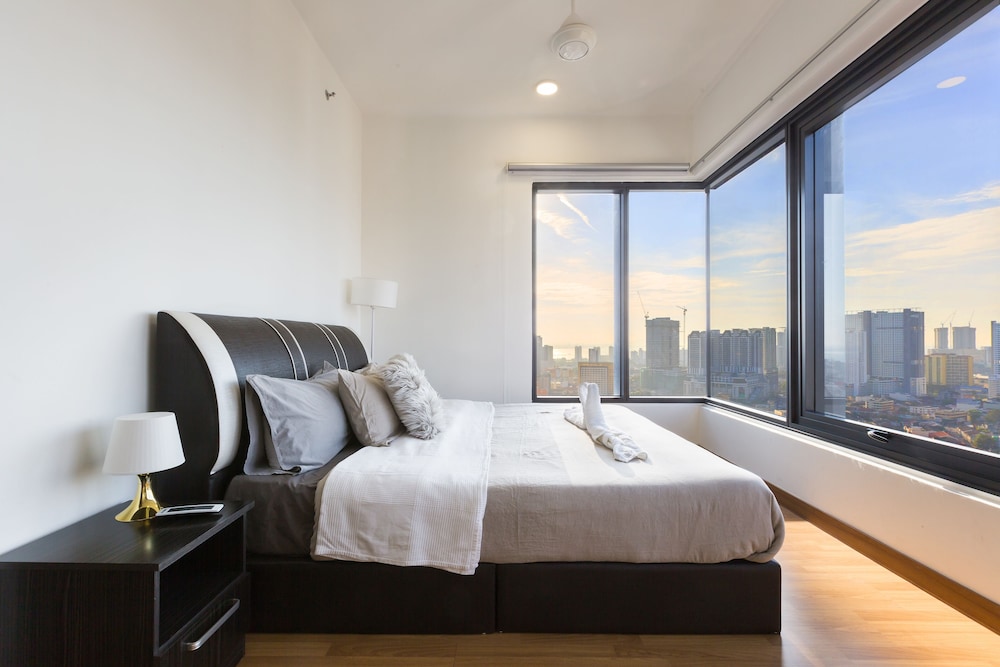 Exclusive Apartment, 2 Bedrooms, City View
