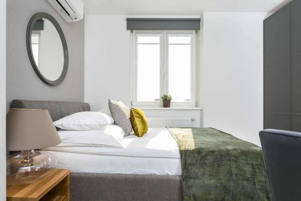 Economy Double Room photo 1