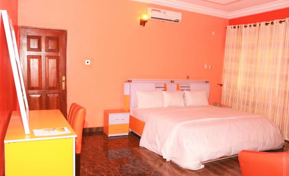 Executive Suite photo 3
