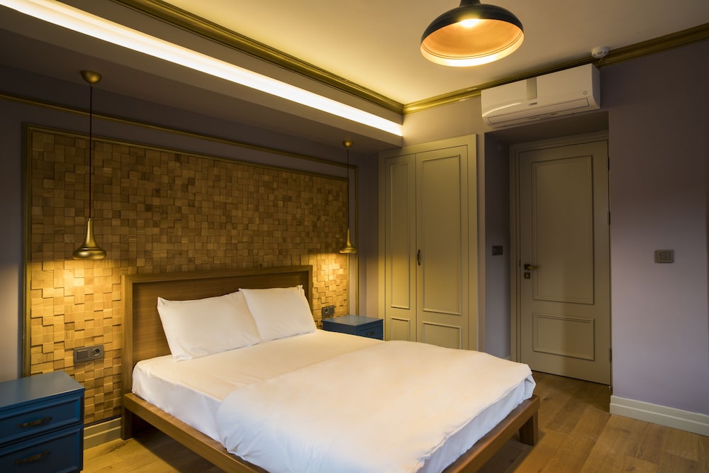 Standard Double Room, 1 King Bed, City View photo 2