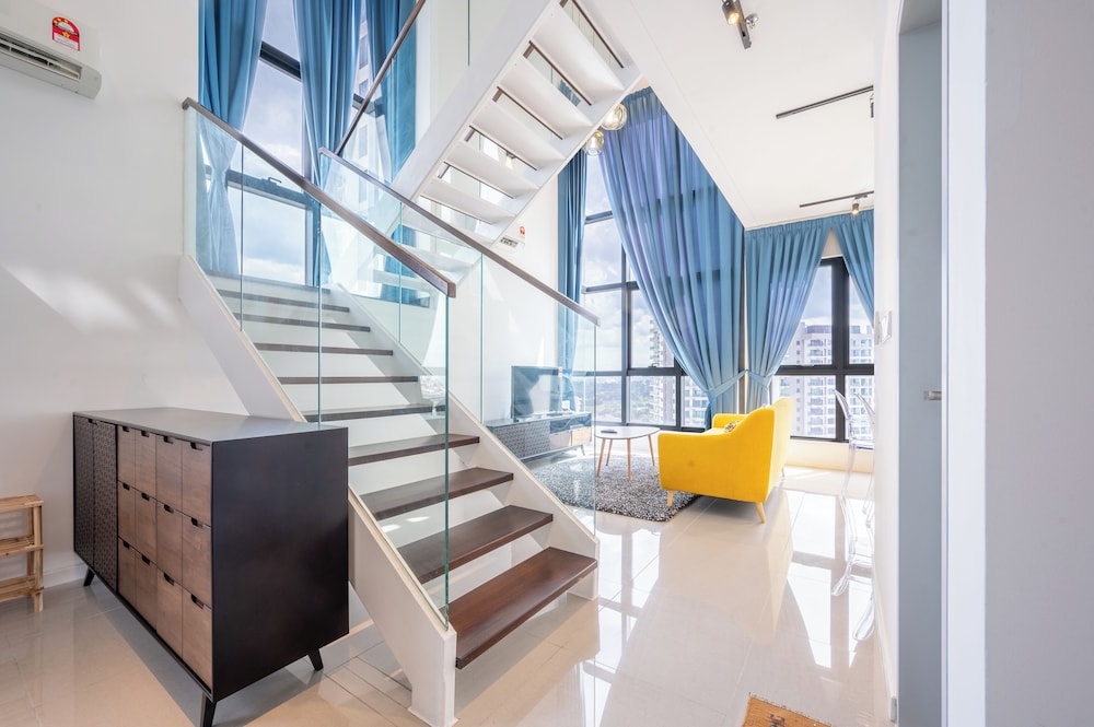 Deluxe Apartment, City View