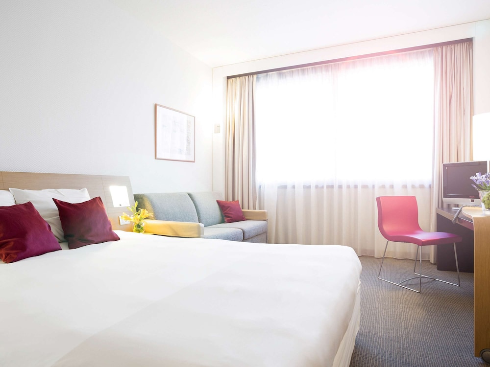 Standard Room, 1 King Bed With Sofa Bed photo 1