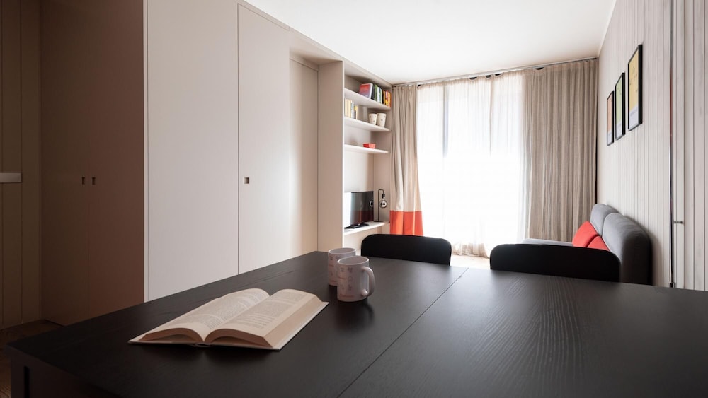 Apartment photo 1