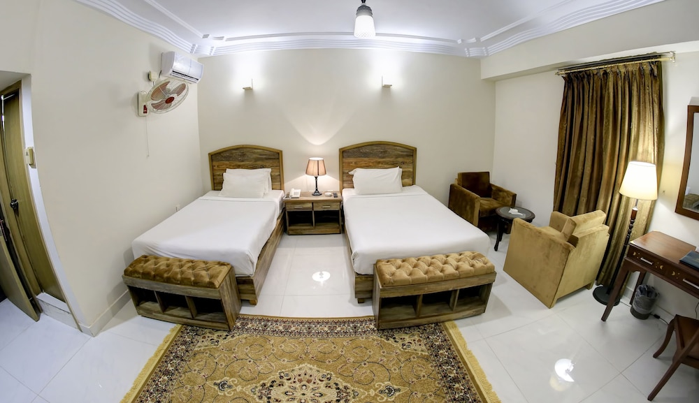 Deluxe Twin Room photo 1