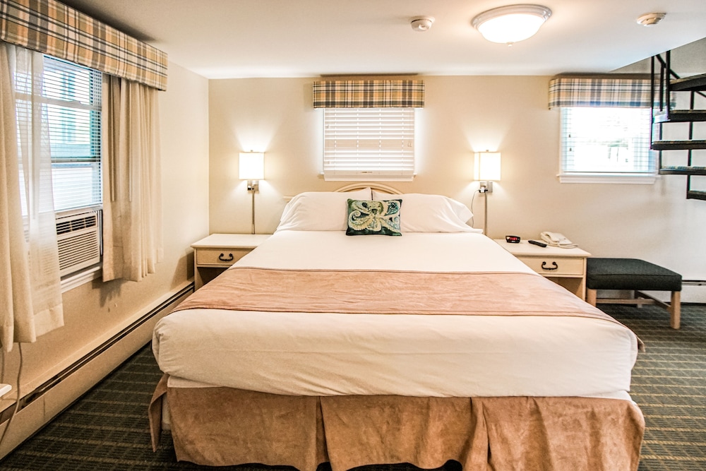 Traditional Townhome, 1 King Bed with Sofa bed photo 2