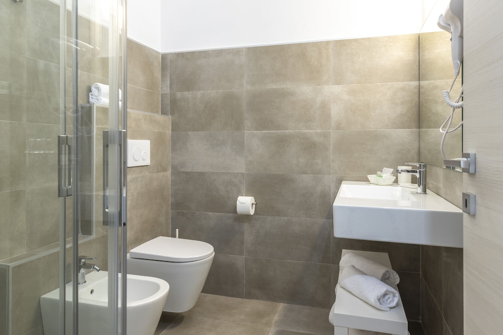 Classic Double or Twin Room - Photo 2