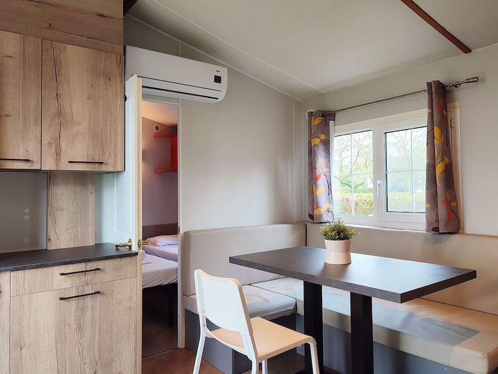 Deluxe Mobile Home, 3 Bedrooms, Kitchen photo 1