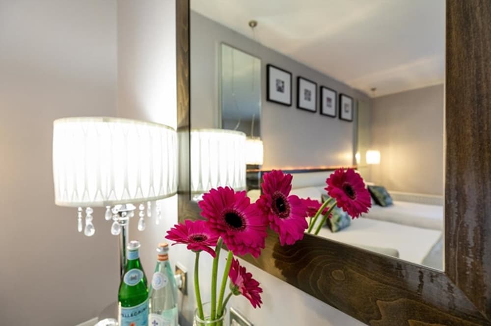 Double Room - Photo 5