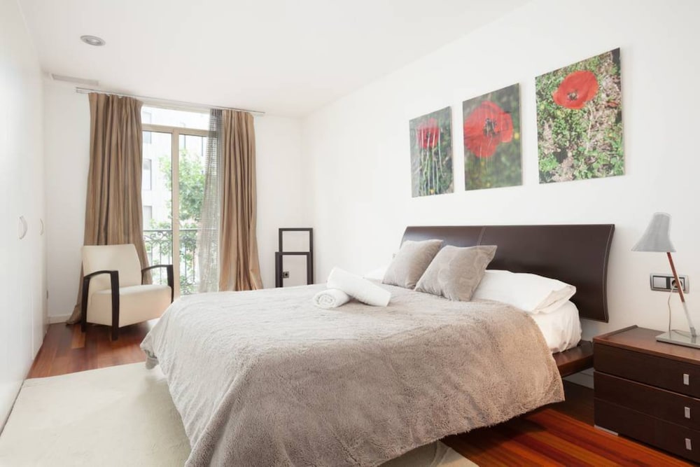 Apartment, 3 Bedrooms, Balcony photo 3