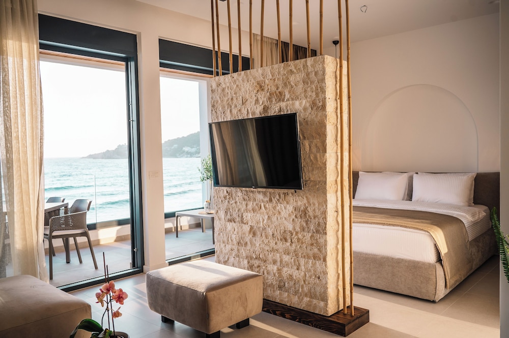Deluxe Apartment, Sea View photo 1
