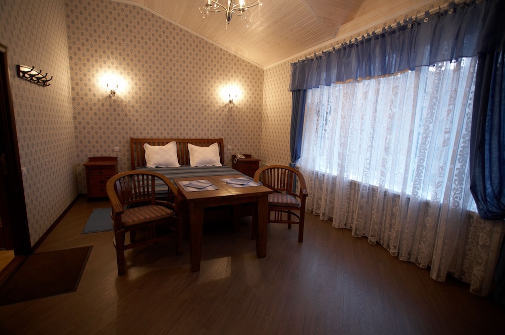 Deluxe Double Room, Bathtub photo 3