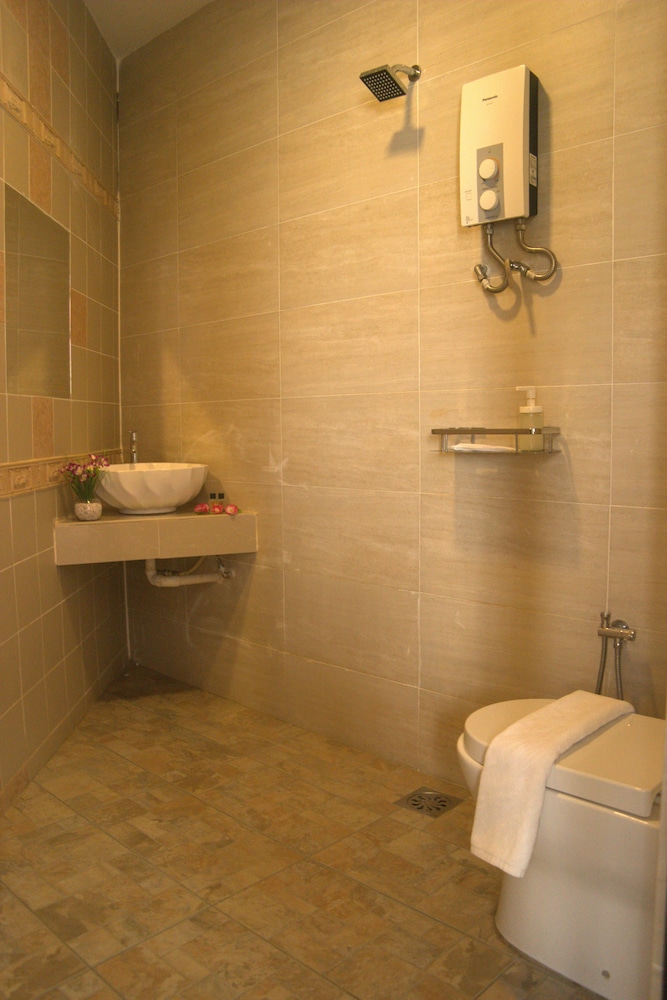 Standard Single Room, No Windows photo 3