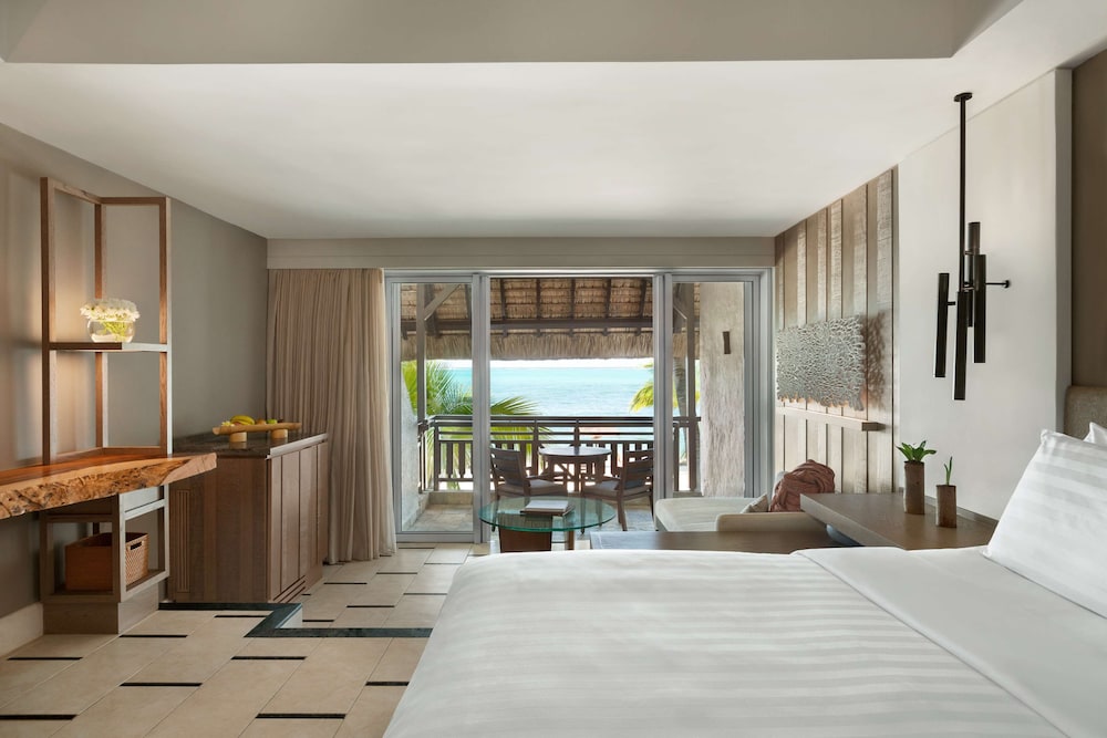 Coral Ocean View Room King