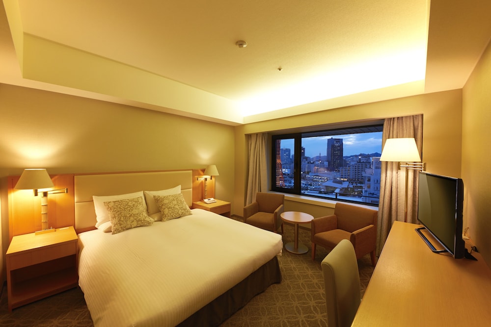 Standard Double Room, Non Smoking (6-15F, Main floor) - Photo 1