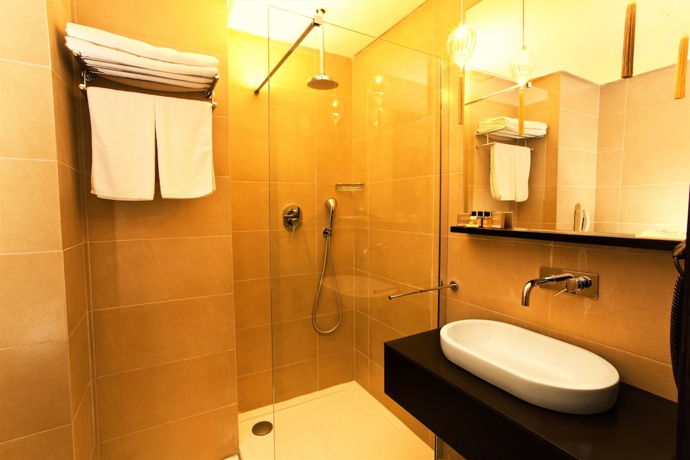 Double or Twin Room photo 3