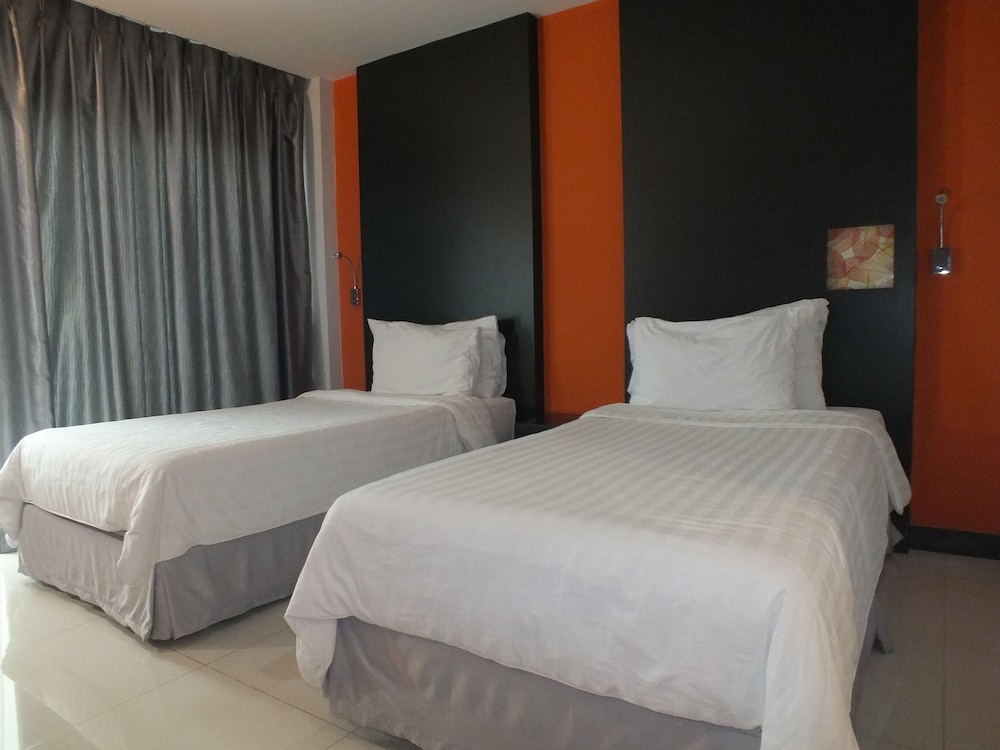 Standard Twin Room photo 3