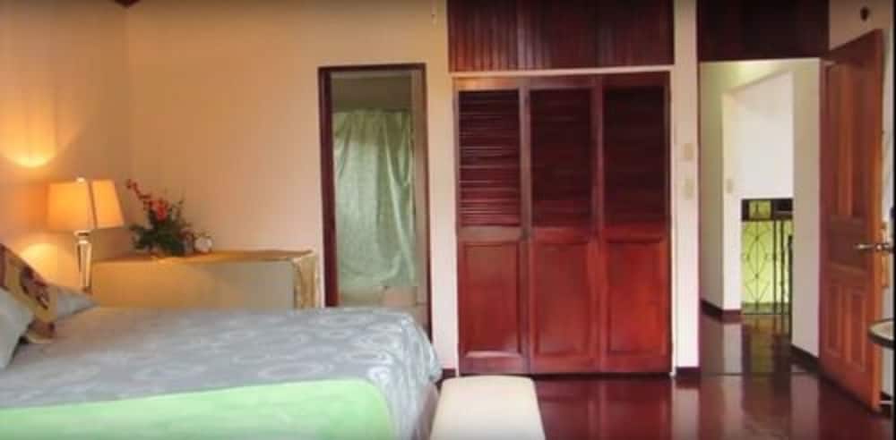 Royal Suite photo 2