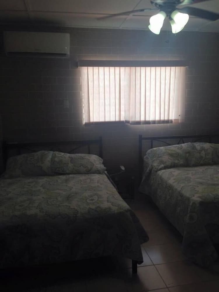 Standard Double Room, 2 Double Beds photo 2
