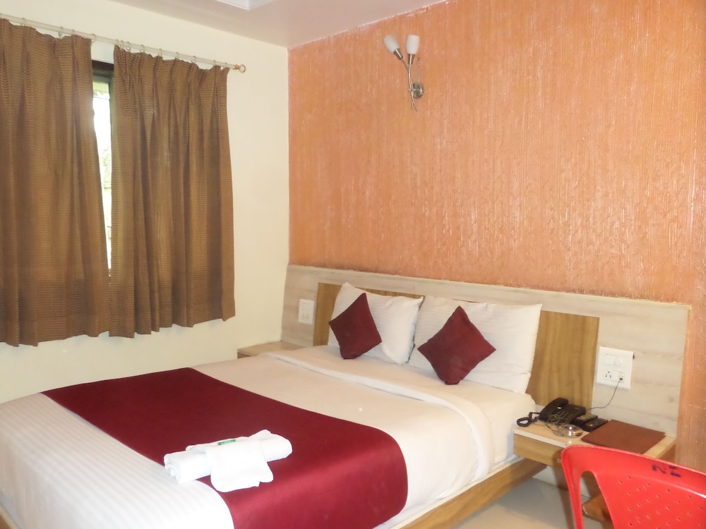 Deluxe Room (Ac) photo 2