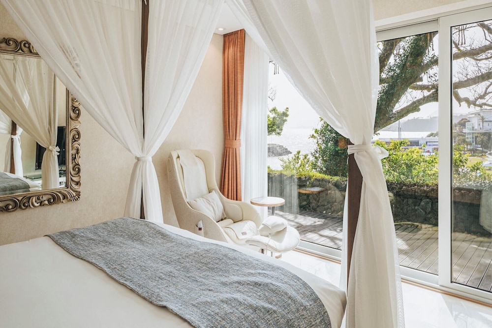 Presidential Villa, Multiple Beds photo 1