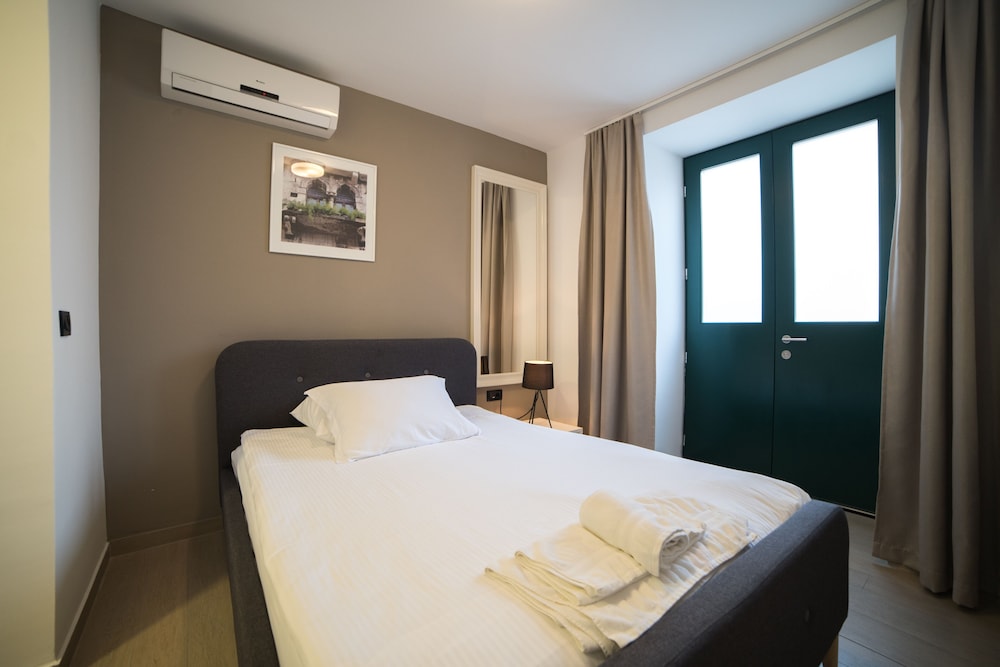 Single Room, Patio, Courtyard Area