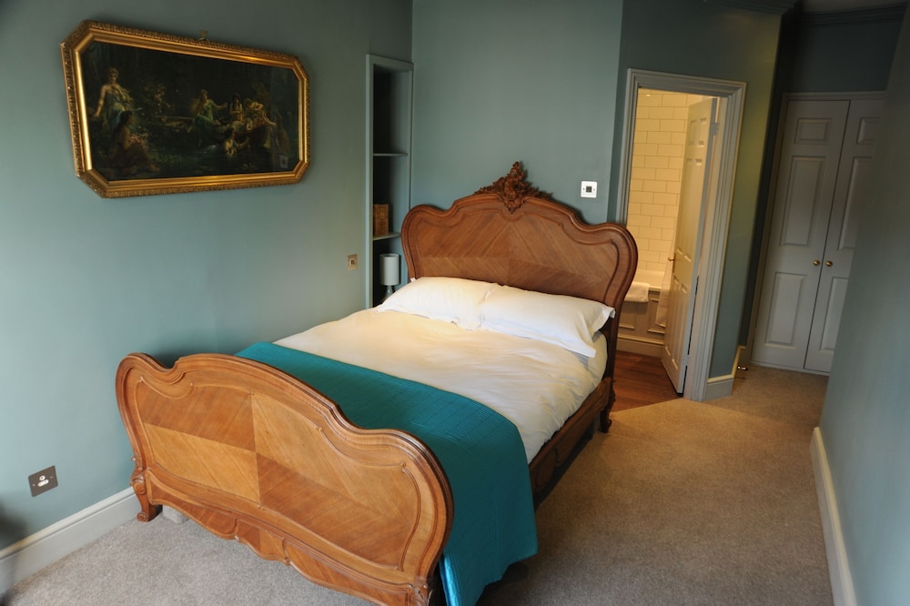 Economy Double Room photo 3