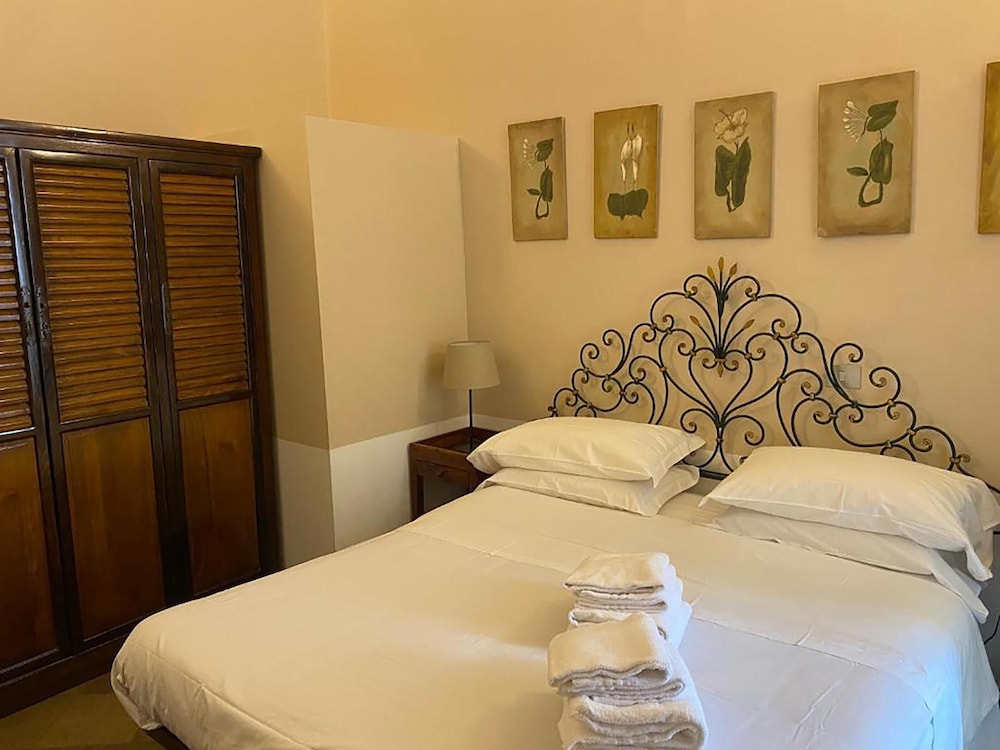 Apartment (1 Bedroom)