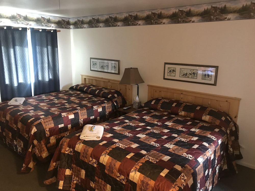Basic Double Room Single Use, 1 Bedroom, Bathtub, Ground Floor
