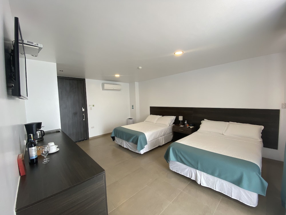 Comfort Room, Ocean View photo 2