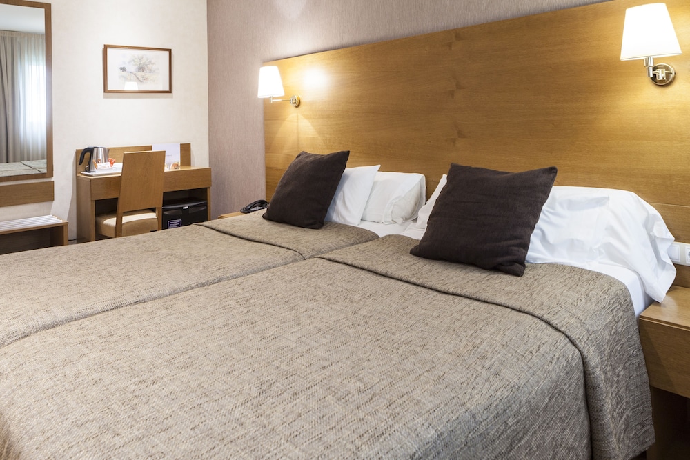 Standard Room - Photo 2