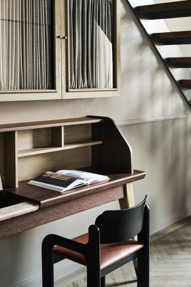 Room, City View (Maisonette) photo 2