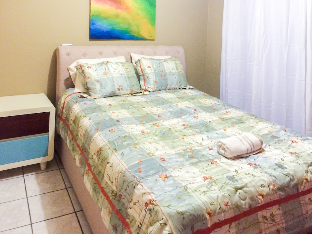 SS 2d - Family 2 Rooms Villa, 3 full beds & 1 twin bed, 2nd Floor photo 3