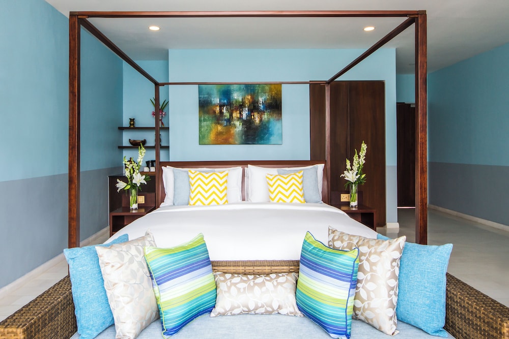 Deluxe Villa, 1 Bedroom, Sea View (Free Daily Minibar) photo 2