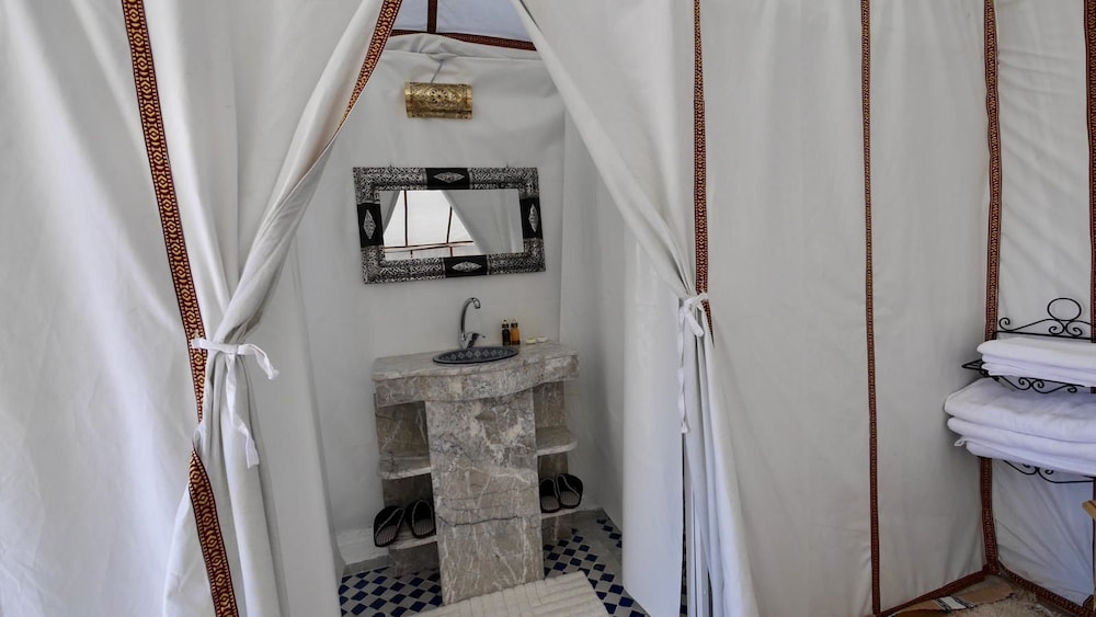Deluxe Twin Room, 2 Twin Beds, Non Smoking, Mountain View photo 2