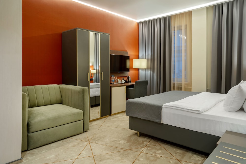 Deluxe Triple Room