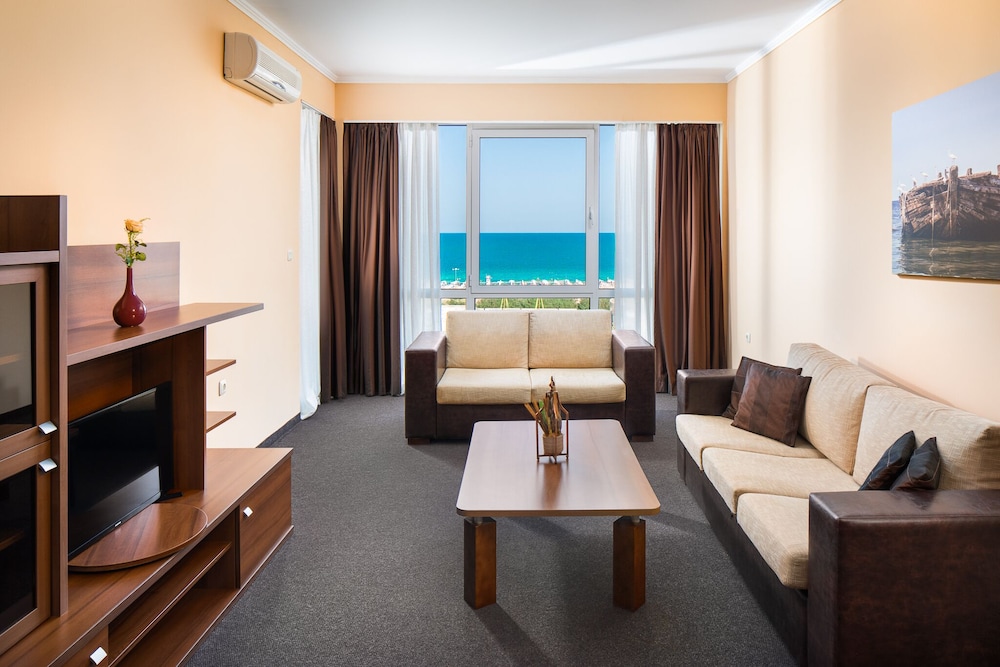 Apartment, 1 King Bed with Sofa bed, Sea View