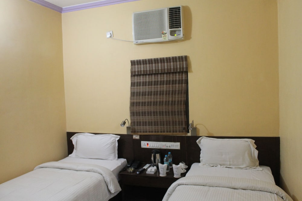 Standard Double Or Twin Room photo 3