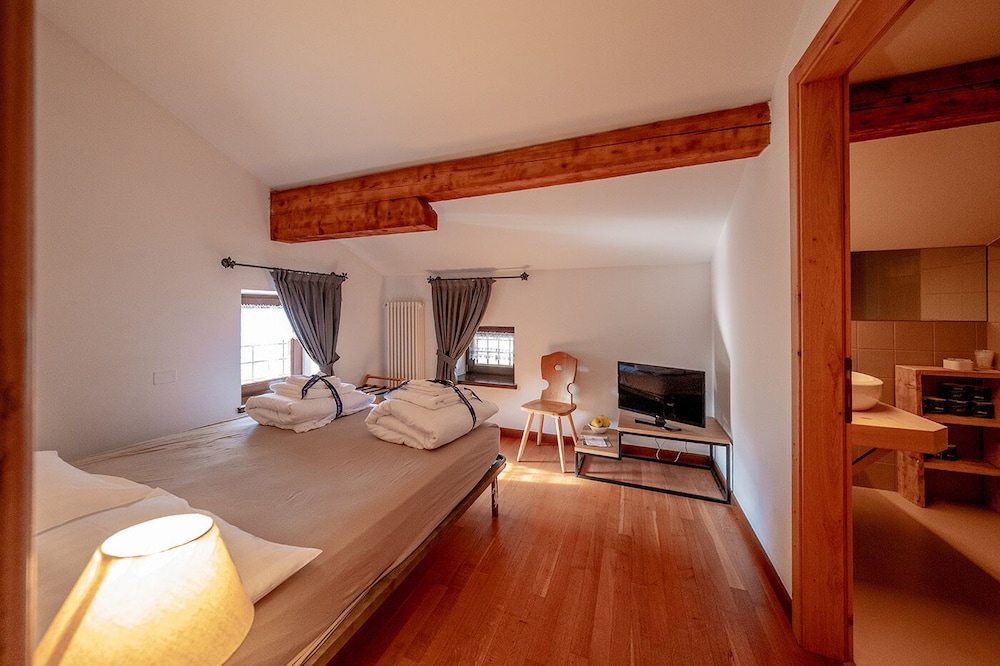 Quadruple Room - Photo 5