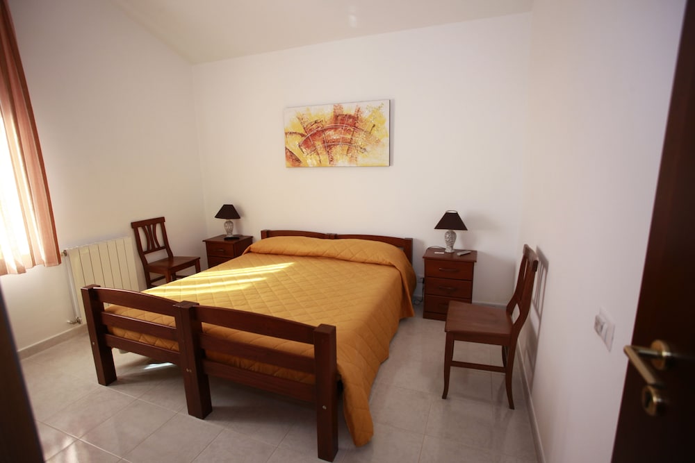 Double or Twin Room - Photo 1