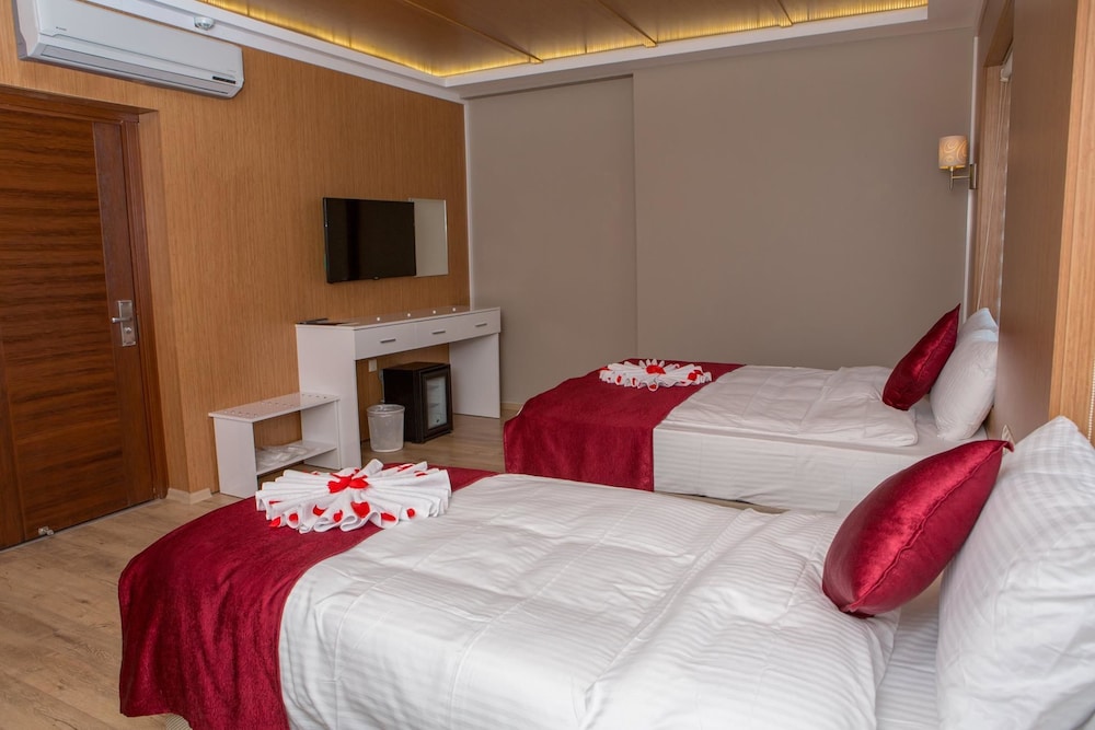 Economy Room, 2 Twin Beds photo 1