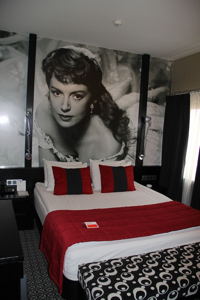Standard Double or Twin Room - Photo 1