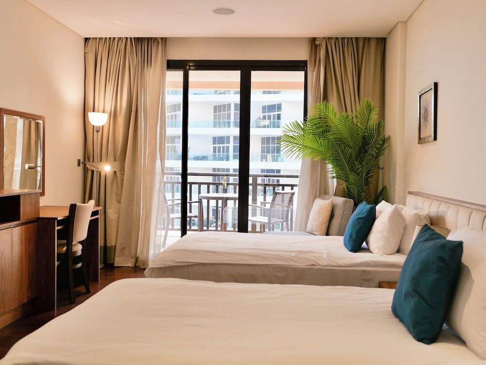 Luxury Apartment, 2 Bedrooms, Sea View, Beachfront photo 2