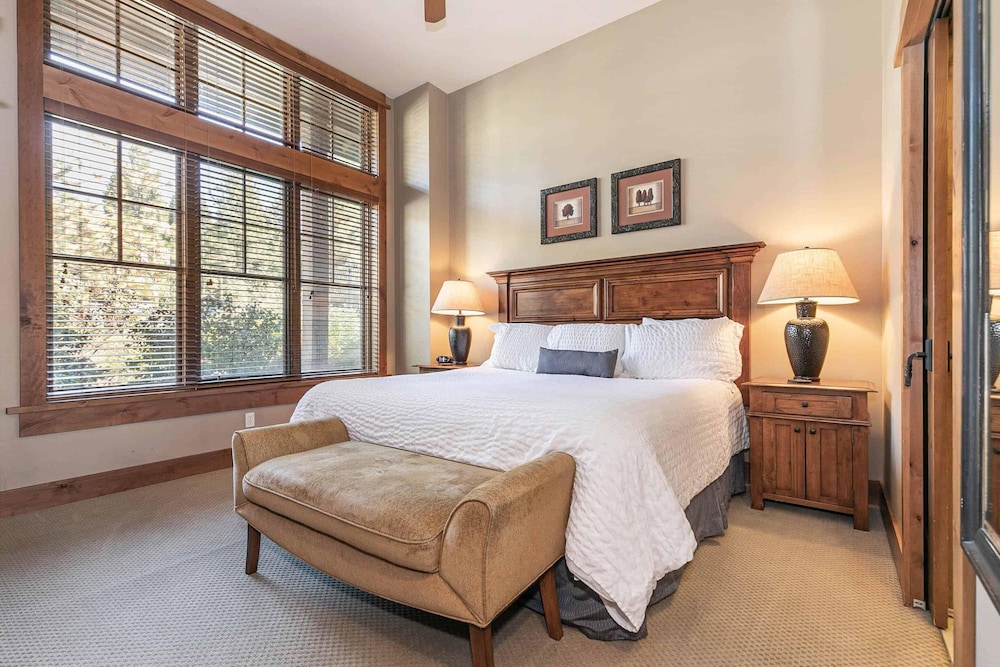 2 Bedroom - Catamount Lodge 103