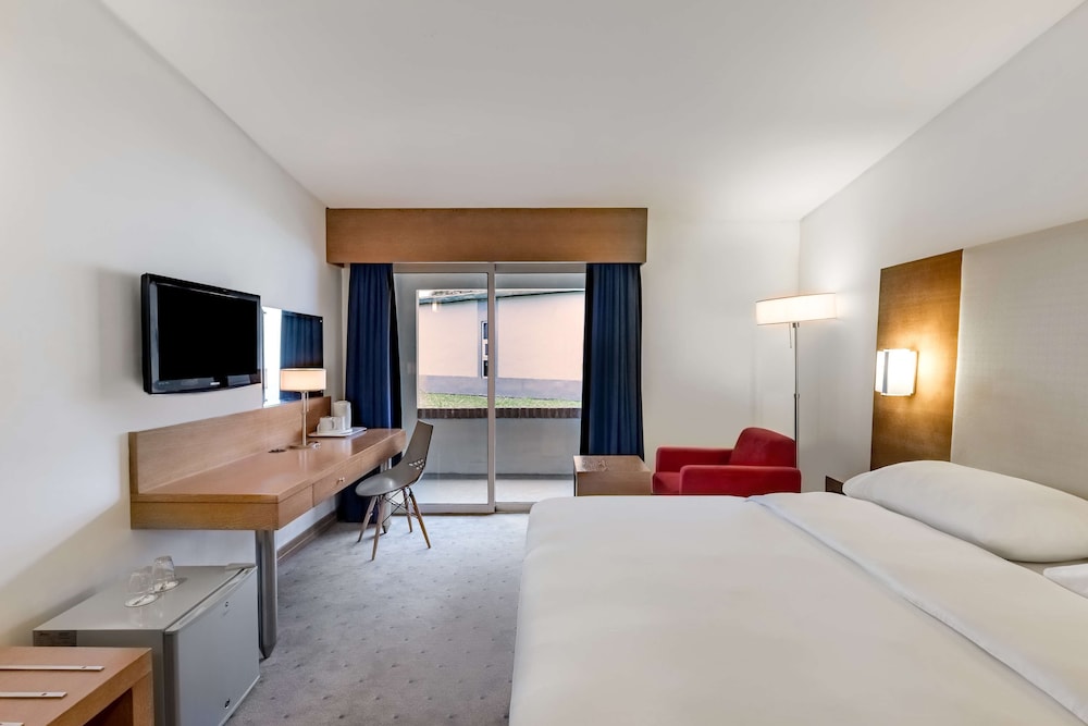 Standard Room, Balcony, Pool View photo 3