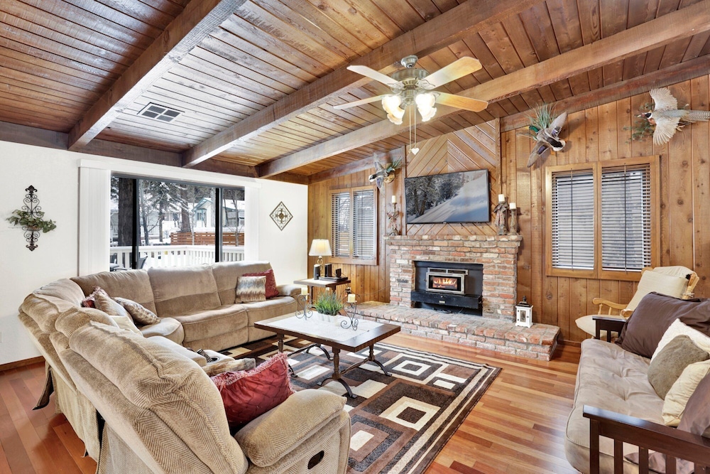 Cabin, Multiple Beds, Patio, Mountain View (2382) photo 1